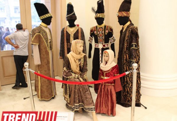 Костюмы из популярных азербайджанских фильмов (фото)