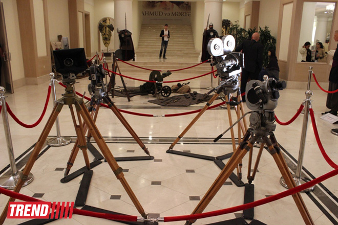 Звезды кино на красной дорожке, потрясающее шоу - "Азербайджанфильм-90" (ФОТО)