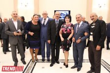 Звезды кино на красной дорожке, потрясающее шоу - "Азербайджанфильм-90" (ФОТО)