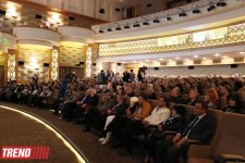 Звезды кино на красной дорожке, потрясающее шоу - "Азербайджанфильм-90" (ФОТО)