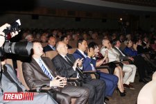 Звезды кино на красной дорожке, потрясающее шоу - "Азербайджанфильм-90" (ФОТО)