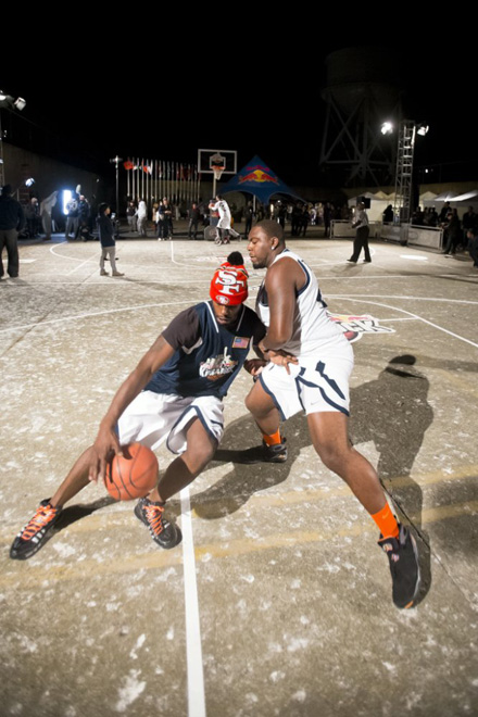 Азербайджанский спортсмен принял участие в "Битве королей" в тюрьме Алькатрас (фото)