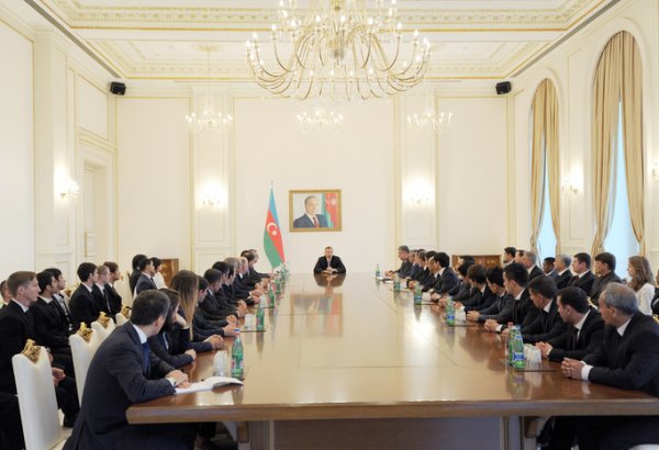 Президент Ильхам Алиев: В последние годы Азербайджан смог подняться на международных соревнованиях на самые высокие ступени (ФОТО)