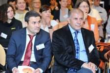 Азербайджан принял участие в конференции "Природные краски в истории и археологии" во Франции (фото)