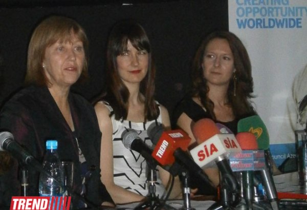 Актриса из Великобритании посвящает композицию Азербайджану