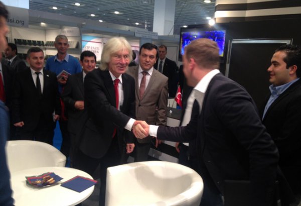 Азербайджан представлен на крупнейшей книжной ярмарке мира Frankfurter Buchmesse (фото)