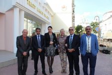 Азербайджанский ТЮЗ провел гастроли в городах России (фото)