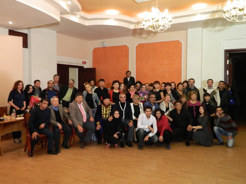 Азербайджанский ТЮЗ провел гастроли в городах России (фото)