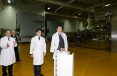 Президент Азербайджана принял участие в открытии хлебозавода и парка в Хатаинском районе Баку (ФОТО)