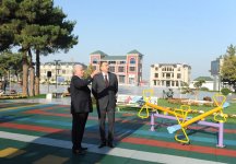 Президент Азербайджана принял участие в открытии хлебозавода и парка в Хатаинском районе Баку (ФОТО)