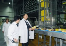 Президент Азербайджана принял участие в открытии хлебозавода и парка в Хатаинском районе Баку (ФОТО)