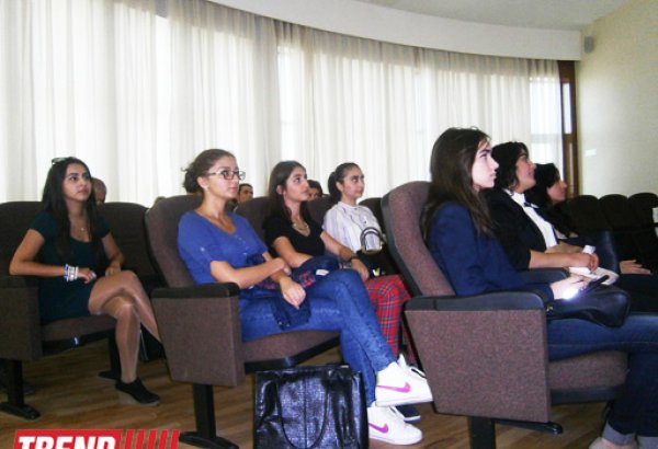 Кампания IDEA провела семинар на тему "Dünyanın ərzaq təhlükəsizliyi" (ФОТО)