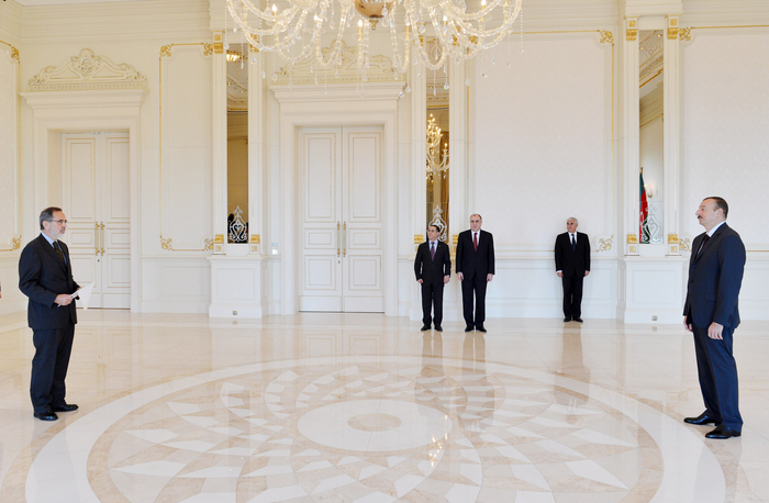 Президент Азербайджана принял верительные грамоты посла Бразилии