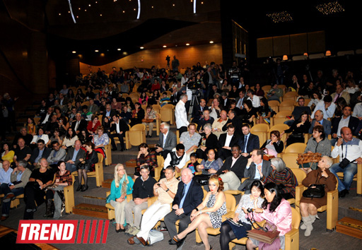 Жерар Депардье принял участие в открытии Бакинского международного джаз-фестиваля (фото)