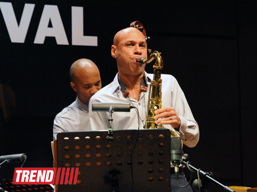 Жерар Депардье принял участие в открытии Бакинского международного джаз-фестиваля (фото)