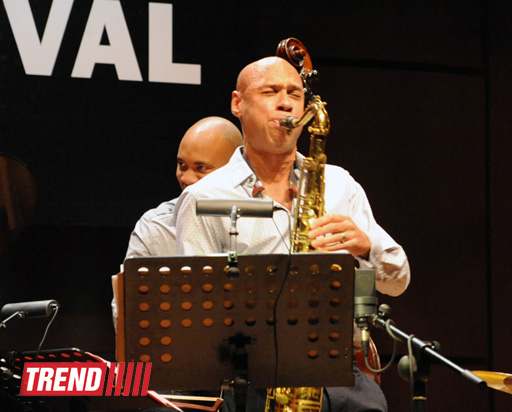 Жерар Депардье принял участие в открытии Бакинского международного джаз-фестиваля (фото)