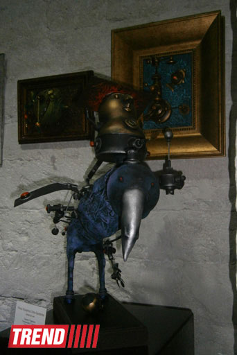 В Баку открылась выставка "Эспрессо по-марсиански": кукольные фантазии на тему о жизни на Марсе (фото)