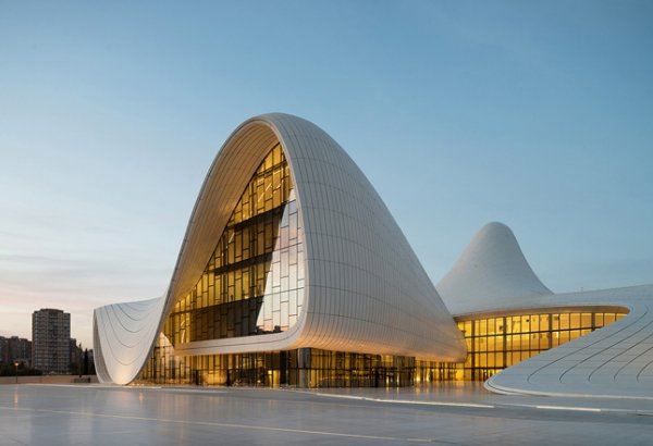 Центру Гейдара Алиева присуждена престижная премия «Designs of the Year-2014» в номинации «Архитектура» (ФОТО)