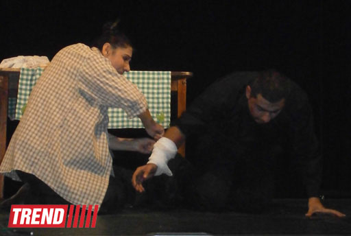 Две постановки в один день: в Баку стартовал экспериментальный театральный фестиваль "2+1" (ФОТО)