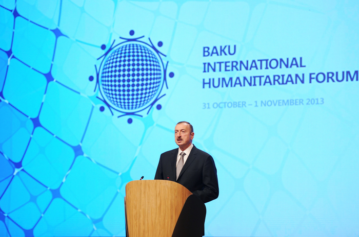 Президент Ильхам Алиев: Баку превратился в один из центров  международного сотрудничества (версия 3) (ФОТО)