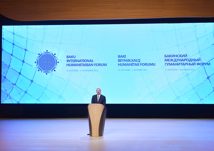 Президент Ильхам Алиев: Баку превратился в один из центров  международного сотрудничества (версия 3) (ФОТО)