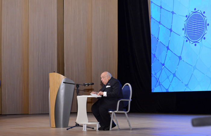 Президент Ильхам Алиев: Баку превратился в один из центров  международного сотрудничества (версия 3) (ФОТО)