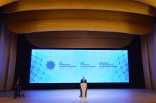 Президент Ильхам Алиев: Баку превратился в один из центров  международного сотрудничества (версия 3) (ФОТО)