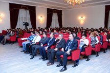 Председатель Фонда молодежи при Президенте Азербайджана встретился со студентами Бакинской высшей школы нефти