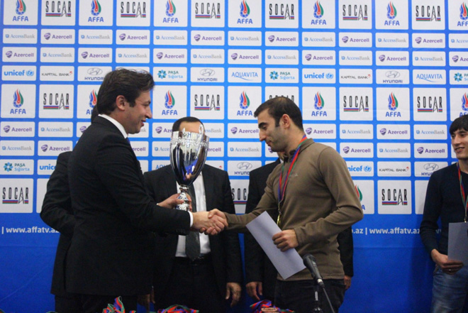 В Азербайджане состоялась церемония награждения победителей второго "Кубка молодёжи" по футболу" (фото)