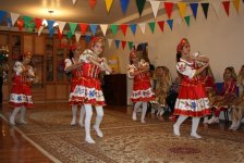 В одном из детских домов Баку преподают русский язык и изобразительное искусство (ФОТО)