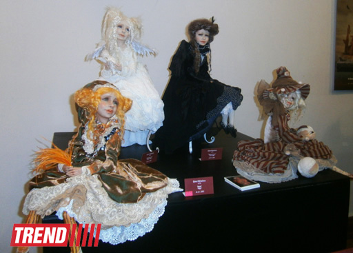 В Баку состоялось открытие II международной биеннале кукол "Fusion Dolls" (ФОТО)