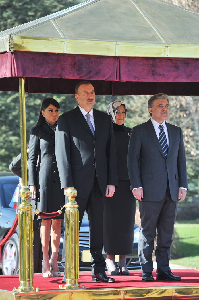В Анкаре состоялась церемония официальной встречи Президента Азербайджана (ФОТО)