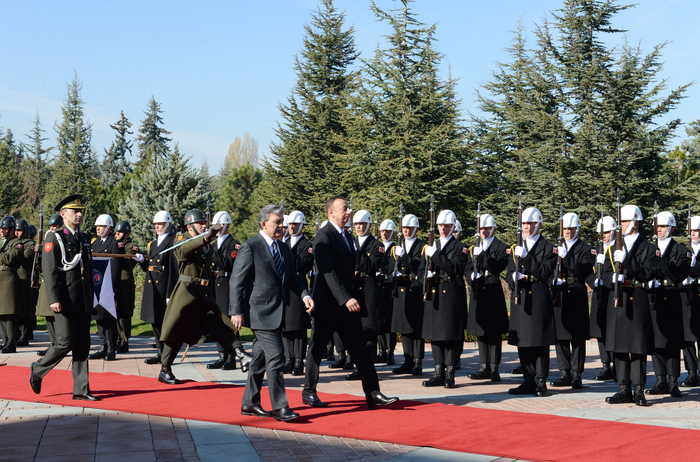 В Анкаре состоялась церемония официальной встречи Президента Азербайджана (ФОТО)