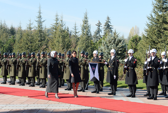 В Анкаре состоялась церемония официальной встречи Президента Азербайджана (ФОТО)