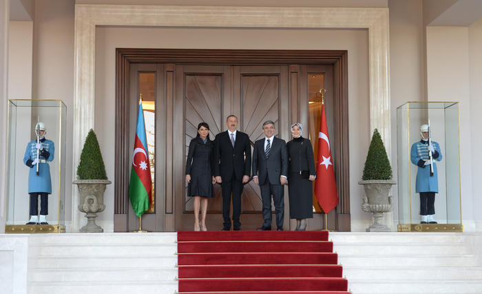 В Анкаре состоялась церемония официальной встречи Президента Азербайджана (ФОТО)