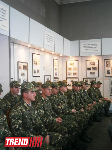 В Баку прошло мероприятие, посвященное Дню государственного флага и Дню Конституции (ФОТО)