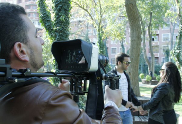 Режиссер İTV Джейхун Керимов реализовал проект "Жизнь прекрасна" (ФОТО)