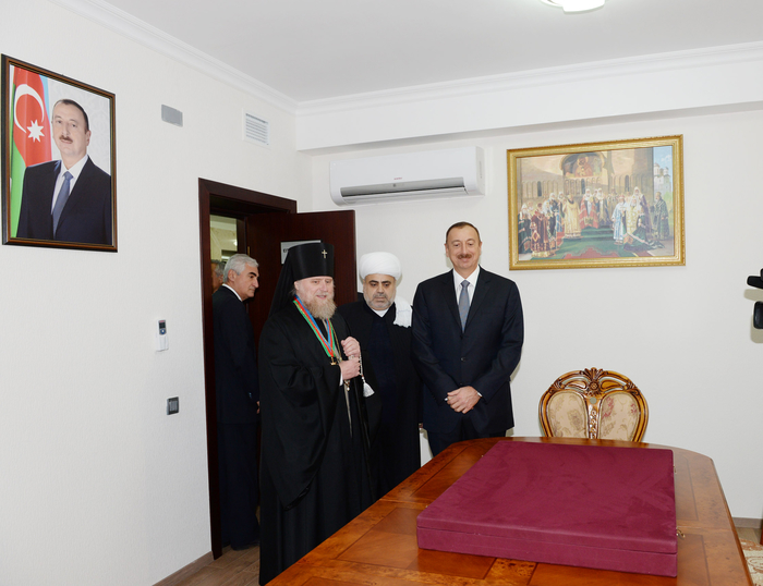 Президент Ильхам Алиев принял участие в открытии Православного религиозно-культурного центра Бакинской и Азербайджанской епархии (ФОТО)
