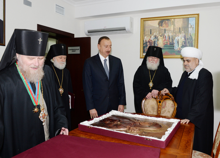 Президент Ильхам Алиев принял участие в открытии Православного религиозно-культурного центра Бакинской и Азербайджанской епархии (ФОТО)