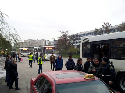 В Баку проведена акция по пропаганде ПДД - нарушение правил остановки и стоянки  (ФОТО)
