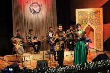 Национальный костюм и мугам отражают уникальную духовную культуру - Гюльнара Халилова (ФОТО)