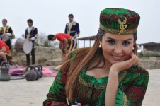 Национальный костюм и мугам отражают уникальную духовную культуру - Гюльнара Халилова (ФОТО)