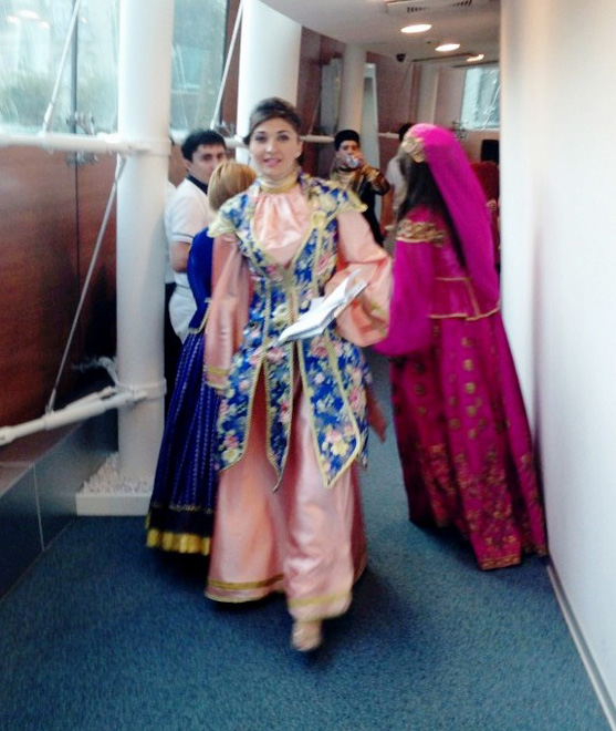 Национальный костюм и мугам отражают уникальную духовную культуру - Гюльнара Халилова (ФОТО)