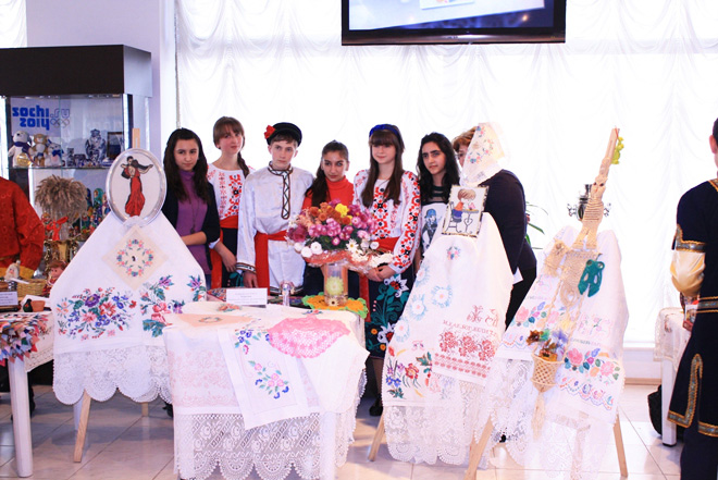 В Баку прошло мероприятие, посвященное мегапроекту "Города России" (ФОТО)