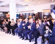 В Баку открылась галерея "Лучших учителей русского языка и литературы Азербайджана" (ФОТО)