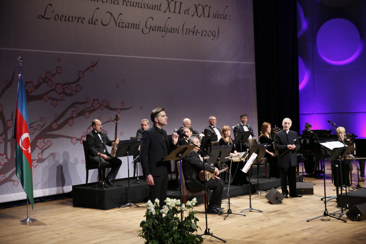 При организации Фонда Гейдара Алиева в Страсбурге прошли очередные мероприятия, посвященные Низами Гянджеви (ФОТО)