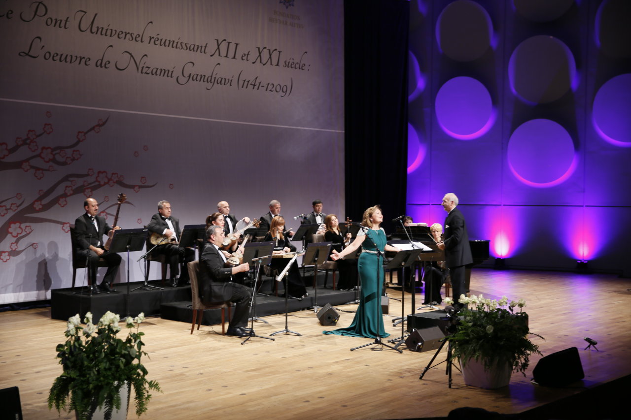 При организации Фонда Гейдара Алиева в Страсбурге прошли очередные мероприятия, посвященные Низами Гянджеви (ФОТО)