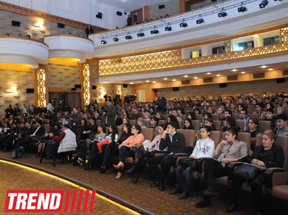 В польском журнале представлен материал о Бакинском фестивале туристических фильмов (ФОТО)