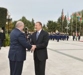 В Баку состоялась церемония официальной встречи президента Беларуси (ФОТО)