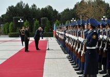 В Баку состоялась церемония официальной встречи президента Беларуси (ФОТО)